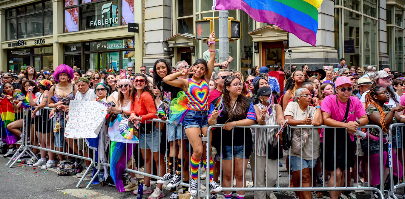 Young women are identifying as less straight; young men, not so much