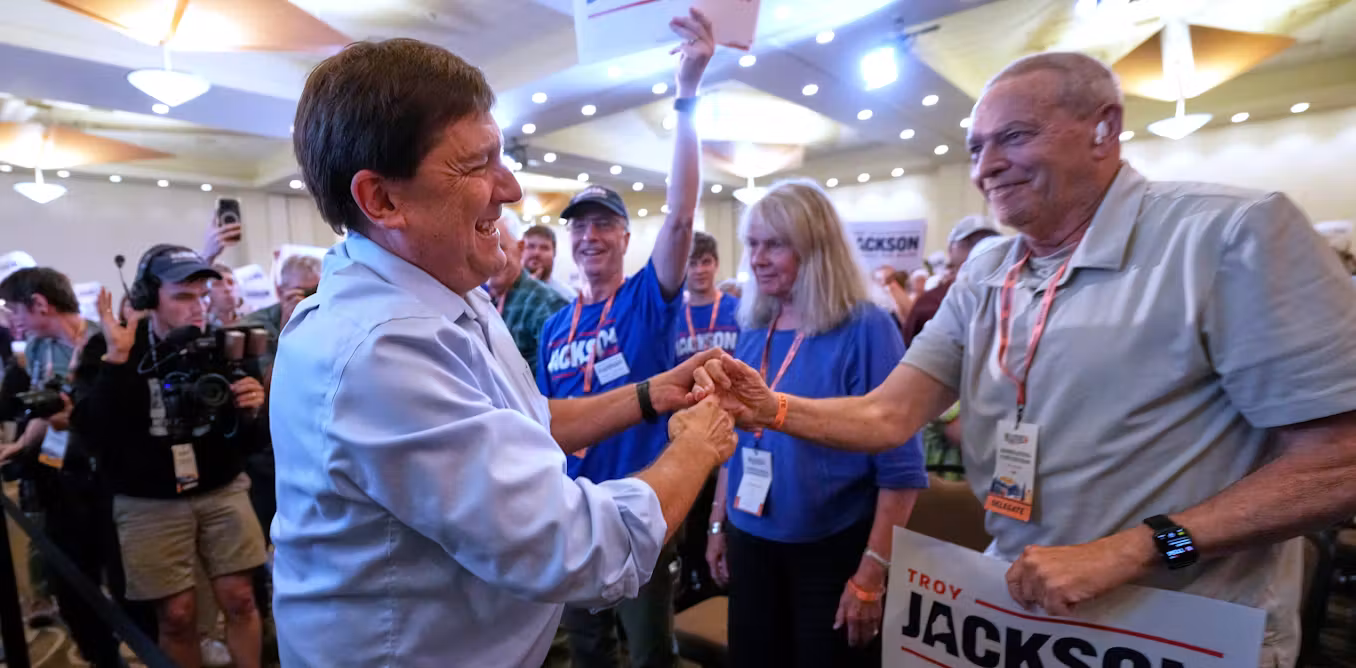 Why working‑class people account for around 1% of lawmakers in the US – and only 2% in the average democracy around the world